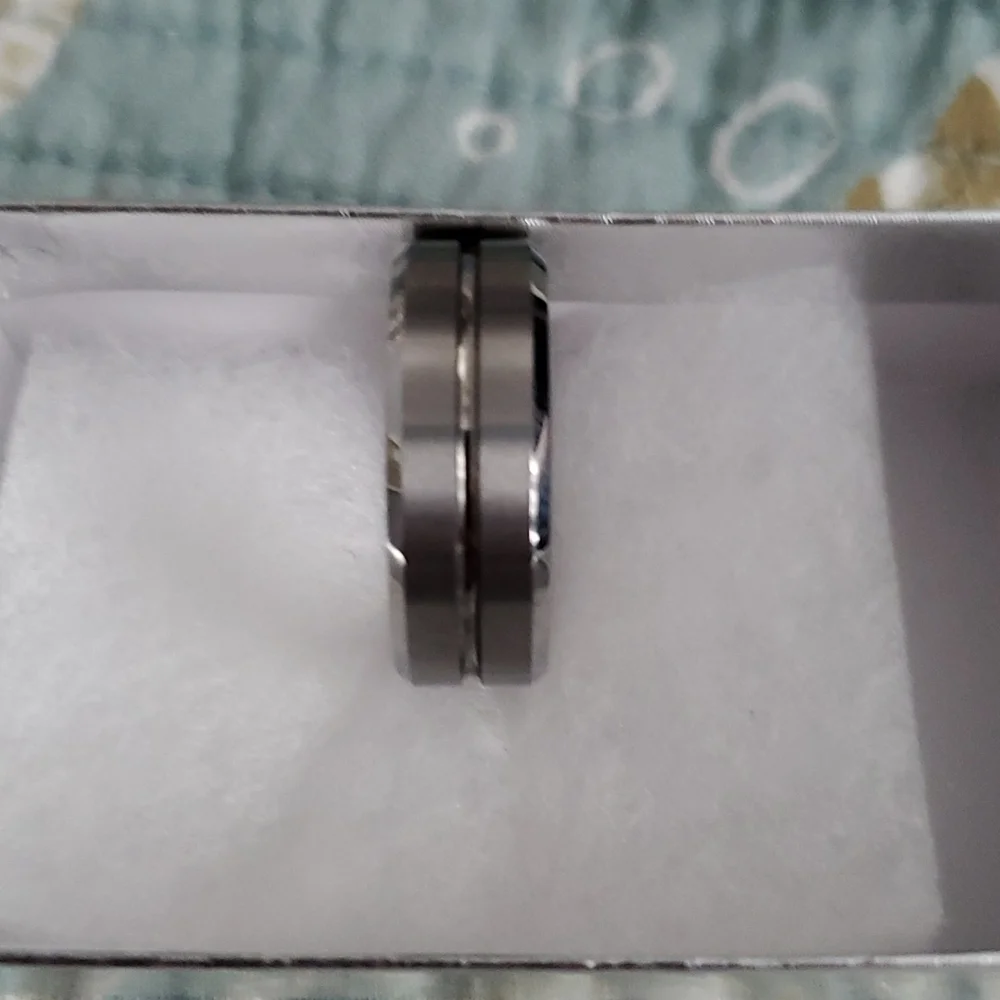 Ring - Picture 2 of 3